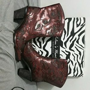 Helen's Heart boots